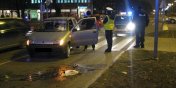 Potrcenie pieszego. By nietrzewy i przechodzi na czerwonym wietle