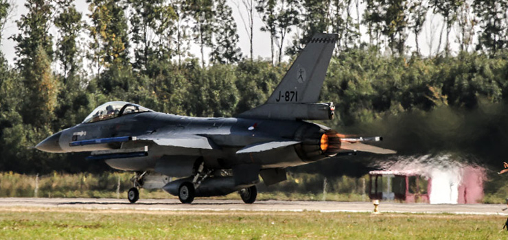 F-16 znowu w trybie alarmowym poderwane z lotniska pod Malborkiem (zobacz film)