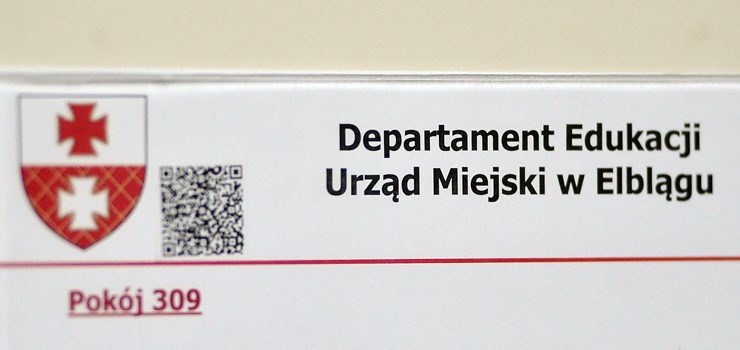 Modzi nauczyciele nie maj pracy, bo ich miejsca zajmuj emerytowani nauczyciele?