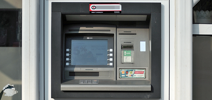 Klienci mogą zapomnieć o kodach PIN. Banki wprowadzają dostęp do konta za pomocą odcisku palca