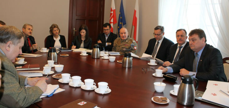 Sztandar dla 16 Pomorskiej Dywizji Zmechanizowanej