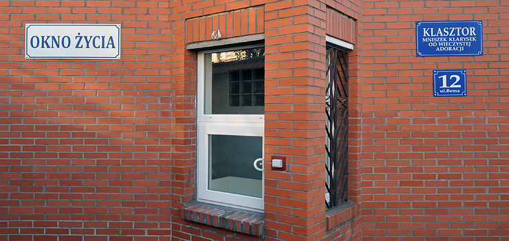 Pierwsze "Okno Życia" w Elblągu już działa. Ks. biskup Jezierski poświęcił to miejsce