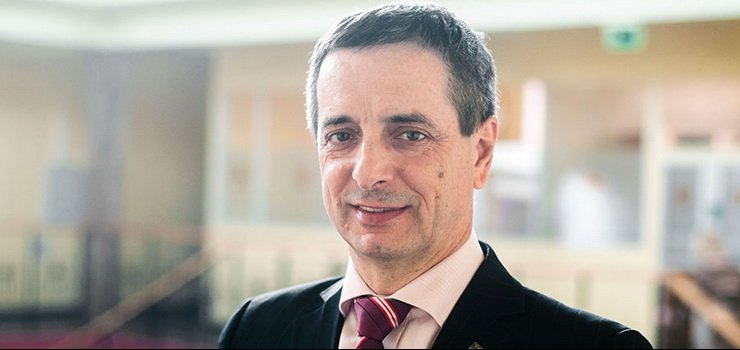 Jerzy Wcisa uhonorowany krzyem Pro Mari Nostro."To wyrnienie dla Elblga"