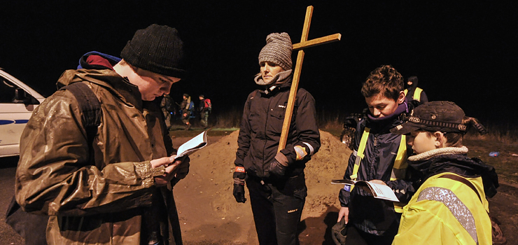 „Chcę dotrzeć do jak największego grona wiernych”. Wyznawcy wyruszyli na Ekstremalną Drogę Krzyżową