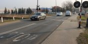 Znaku STOP nie ma, ale mieszkacy dalej si zatrzymuj. Ulica uawska nieprzygotowana do objazdw