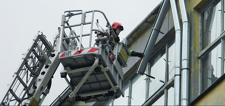 Silny wiatr sprawił, że konieczna była interwencja Straży Pożarnej