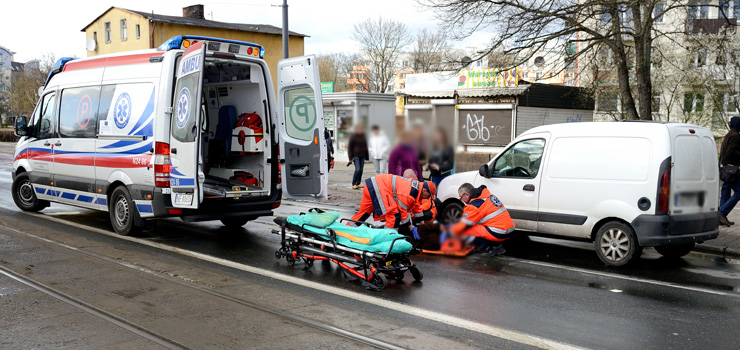 Grunwaldzka: potrącenie na pasach. Ranna piesza w szpitalu
