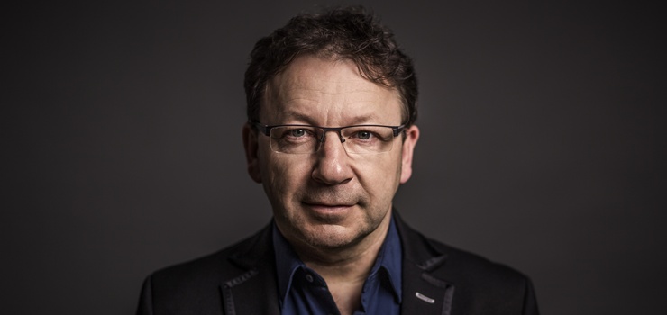 Zbigniew Zamachowski w spektaklu "Zamach na MoCarta"