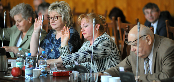 Radni zadecydowali, ale niejednogłośnie. MPO będzie poszukiwać inwestora strategicznego