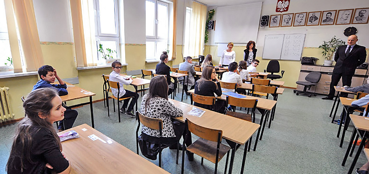  Za 12 radnych, przeciw 13. Liczba godzin dydaktycznych nauczycieli nie zostanie podwyższona