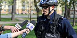 Patrole rowerowe elbl�skich policjant�w oficjalnie rozpocz�te