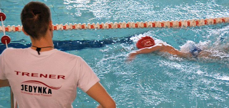 Zawodnicy Klubu Pływackiego "Jedynka" zdobyli 15 medali