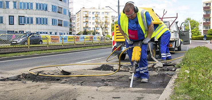 Rusza wielkie pozimowe łatanie dziur. Remonty cząstkowe jezdni i chodników pochłoną 600 tys. zł