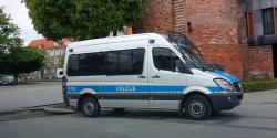  Radiow�z na deptaku. Funkcjonariusze zniszczyli schody 
