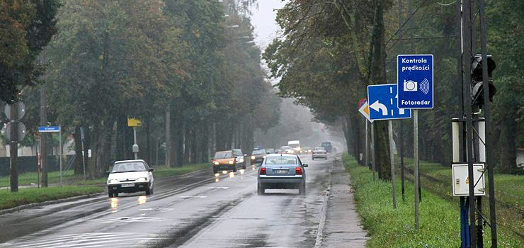 Kolejny kierowca w wietle nowych przepisw straci prawo jazdy na trzy miesice. 21-letni kierowca jecha 116 km/h