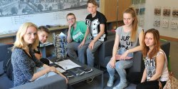 M�odzi elbl��anie wzi�li udzia� w grze miejskiej "Z dala od klawiatury bli�ej kultury"