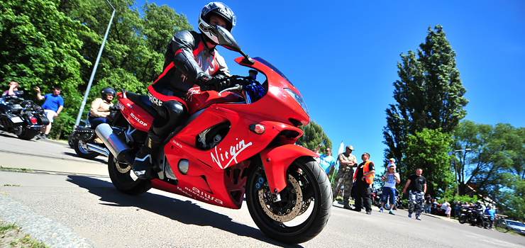 Tolkmicko opanowali fani dwóch kółek z Polski i zagranicy. Zobacz zdjęcia z motocyklowego zlotu