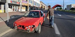  Ford wjecha� w tramwaj. "Kierowca by� zamy�lony, ale motorniczy te� m�g� zwolni�"