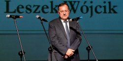 Leszek W�jcik "Osobowo�ci� Regionu". "Zaczyna� od niczego. Mia� tylko dwie r�ce i zapa� do pracy"