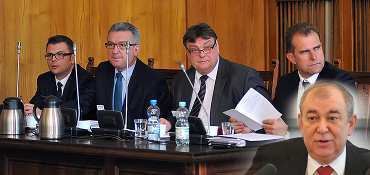 J.Wilk: Zgłaszane są skargi, że władze miasta są trudno dostępne. Trzeba czekać miesiącami na przyjęcie