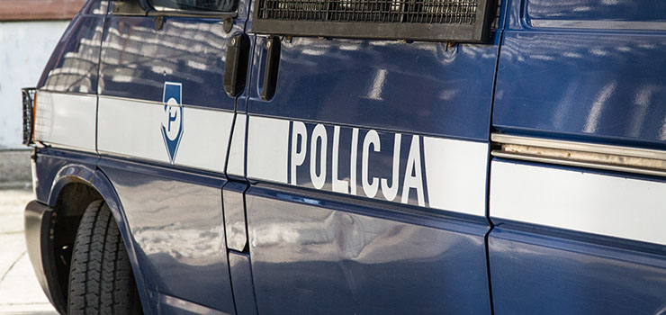 Pobicie na ul. Wiejskiej. Sprawca by pijany, ublia, bi piciami i kopa swoj ofiar