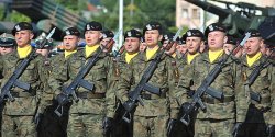Wojsko wezwie na kwalifikacj� blisko �wier� miliona os�b w ca�ym kraju