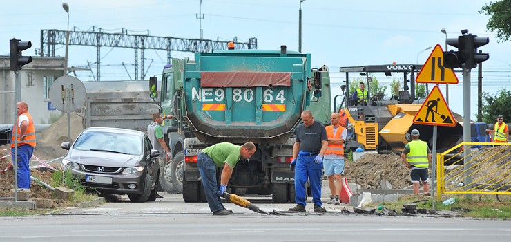Totalny chaos na ul. Dębowej w pobliżu budowanego Lidla. Interweniowała policja