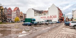 Wielopoziomowy garaowiec stanie w centrum starwki?
