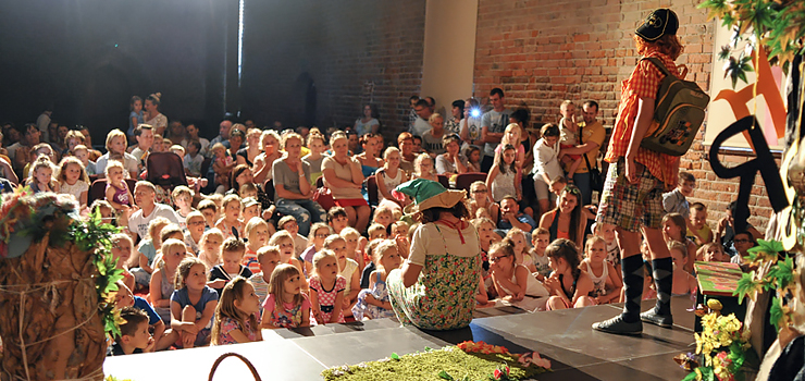 Zobacz zdjęcia ze spektaklu dla dzieci „Dyzio ma dość”