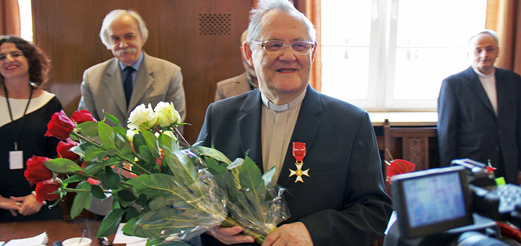 Prezydent RP odznaczył ks. dr Mieczysława Józefczyka Krzyżem Kawalerskim Orderu Odrodzenia Polski