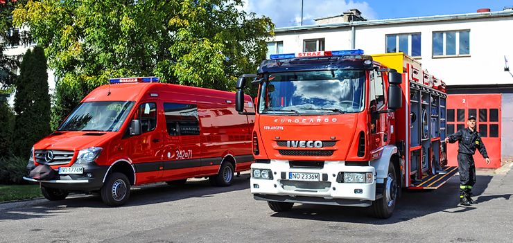 40-letnie strażackie Stary odchodzą w zapomnienie. Zastąpią je dwa nowe pojazdy ratownictwa chemicznego i wodnego