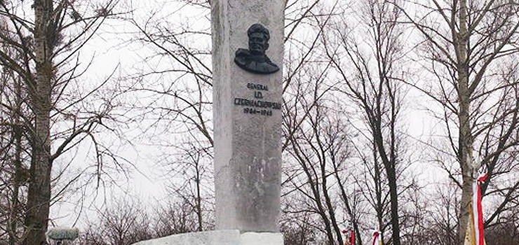 Wadze Pienina usuny popiersie gen. Czerniachowskiego. Znikn symbol komunizmu i totalitaryzmu