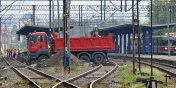 Nowa, rwna nawierzchnia i cieka dla niewidomych. Kolejowe perony na elblskim dworcu zmieniaj si na lepsze