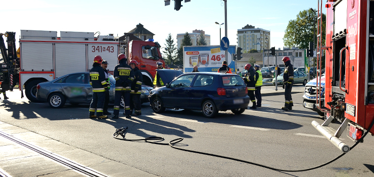 Grunwaldzka-Żeromskiego: zderzenie na skrzyżowaniu. Dwie poszkodowane osoby w szpitalu