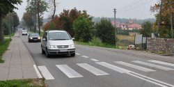 Dzi�ki Green Velo skrzy�owanie z niebezpiecznym przej�ciem dla pieszych w D�browie czeka przebudowa