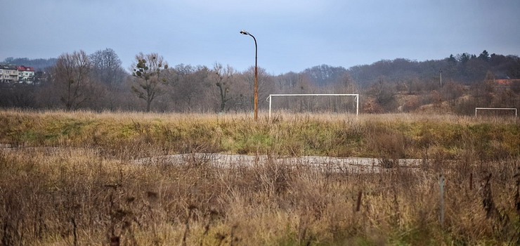 Bye wojskowe tereny przy czyckiej zostan zagospodarowane. Powstan tu mieszkania i stranica