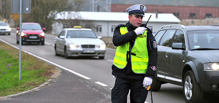 Elblscy policjanci zatrzymali kierowc do kontroli drogowej. Trafi on do aresztu na 270 dni