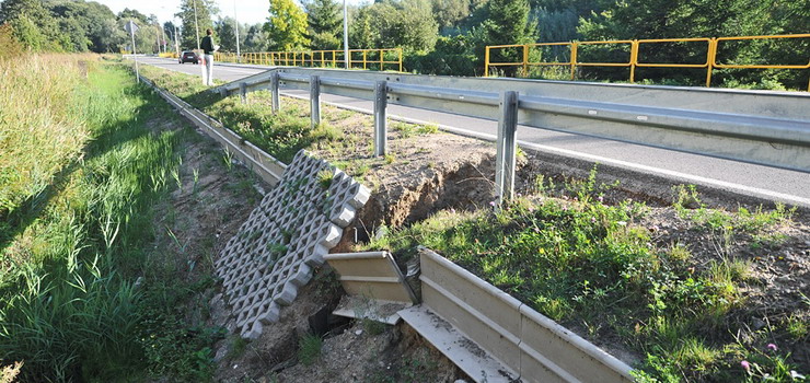 W dwa miesiące naprawią to, co spartaczyli Hiszpanie. Na drodze 503 rusza usuwanie blisko 100 usterek
