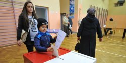 Trwa g�osowanie w wyborach parlamentarnych. Do po�udnia w Elbl�gu g�os odda�o blisko 16 tys. os�b
