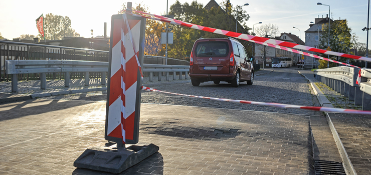 Kolejna mulda na Moście Dolnym. Zwodzony obiekt czeka szósta naprawa!