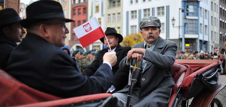 "Dzi patriotyzm odmieniamy przez wszystkie przypadki"