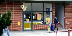 24-latek gro��c broni� chcia� obrabowa� kolektur� przy Nowowiejskiej. Zosta� z�apany po godzinie