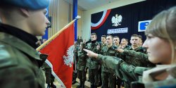Uczniowie klas wojskowych ZSTI zoyli lubowanie - zobacz zdjcia