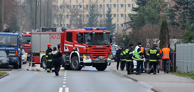 Niebezpieczny wyciek gazu na ul. Legionw. Mieszkacy ewakuowani, ulica jest zablokowana (aktualizacja)