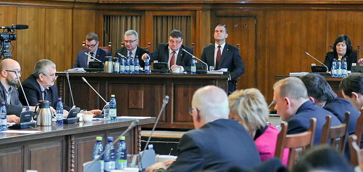 Radni przyjli budet miasta na 2016 r. Dochody Elblga wynios 512 mln z a wydatki 500 mln z