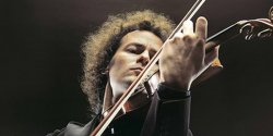 Melomani m�wi� o nim: Polski Paganini. Wirtuoz skrzypiec, Mariusz Patyra, wyst�pi z EOK
