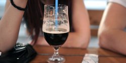Szokuj�ce dane. Co sz�sty elbl��anin ma problem z alkoholem lub �yje w otoczeniu alkoholika