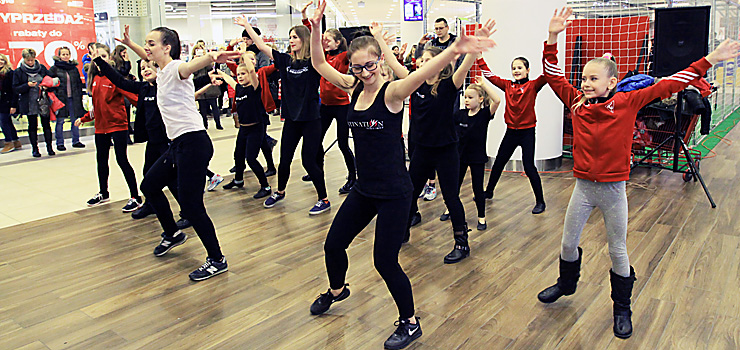 Flash mob odbył się w CH Ogrody. "Chcieliśmy stworzyć wydarzenie, które połączy elblążan"