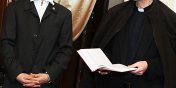 Zgosi, e by molestowany przez kleryka. Zosta wydalony z Wyszego Seminarium Duchownego