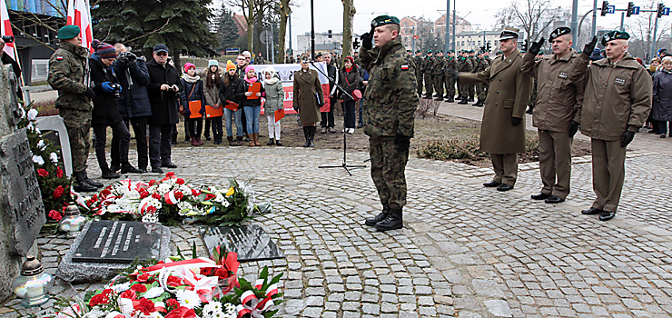 W Elblągu uczczono rocznicę powstania Armii Krajowej - zobacz zdjęcia